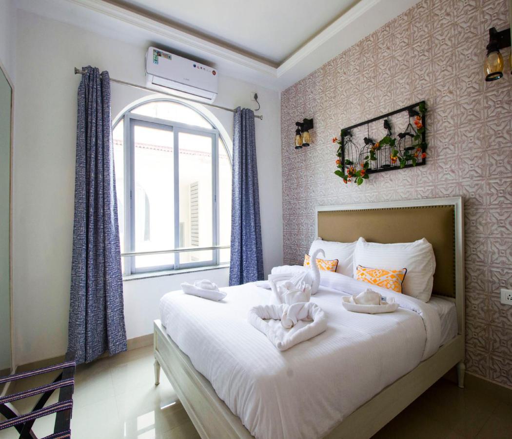 Span Suites & Villa Morjim Eksteriør billede